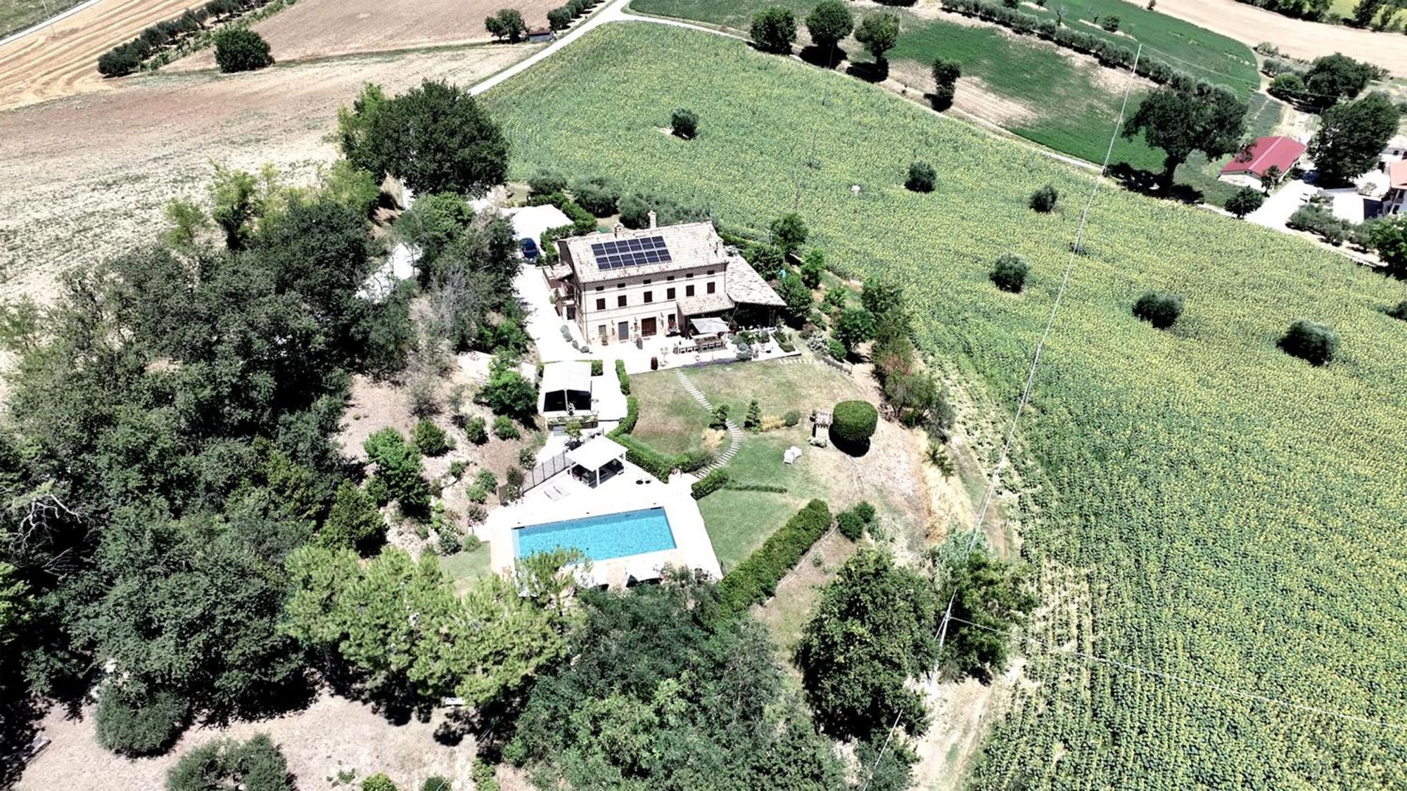 Montefano Bed And Breakfast La Vecchia Scuola מראה חיצוני תמונה